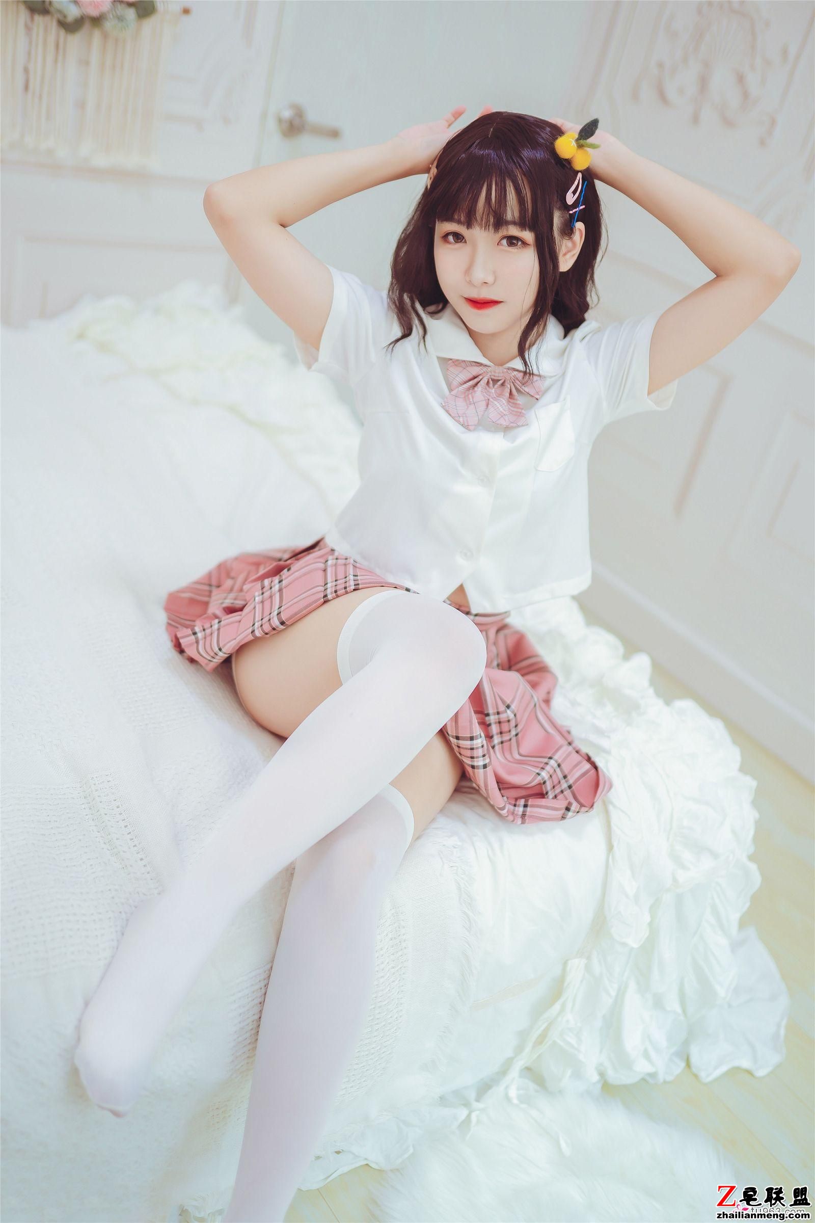 喵糖映画  VOL.001 过膝白丝