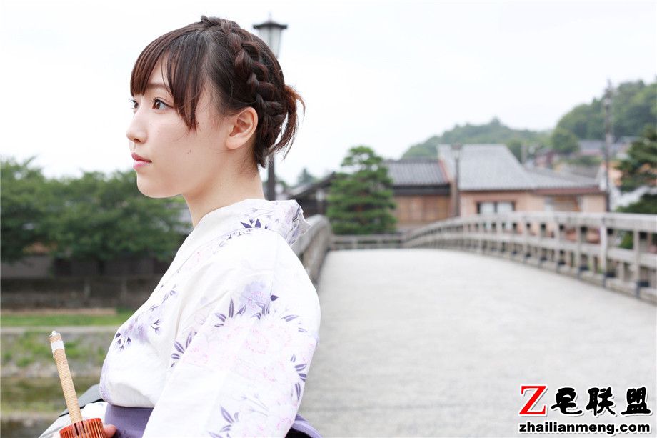 极品日本和服美女谱久村圣全身照外拍写真集第5张