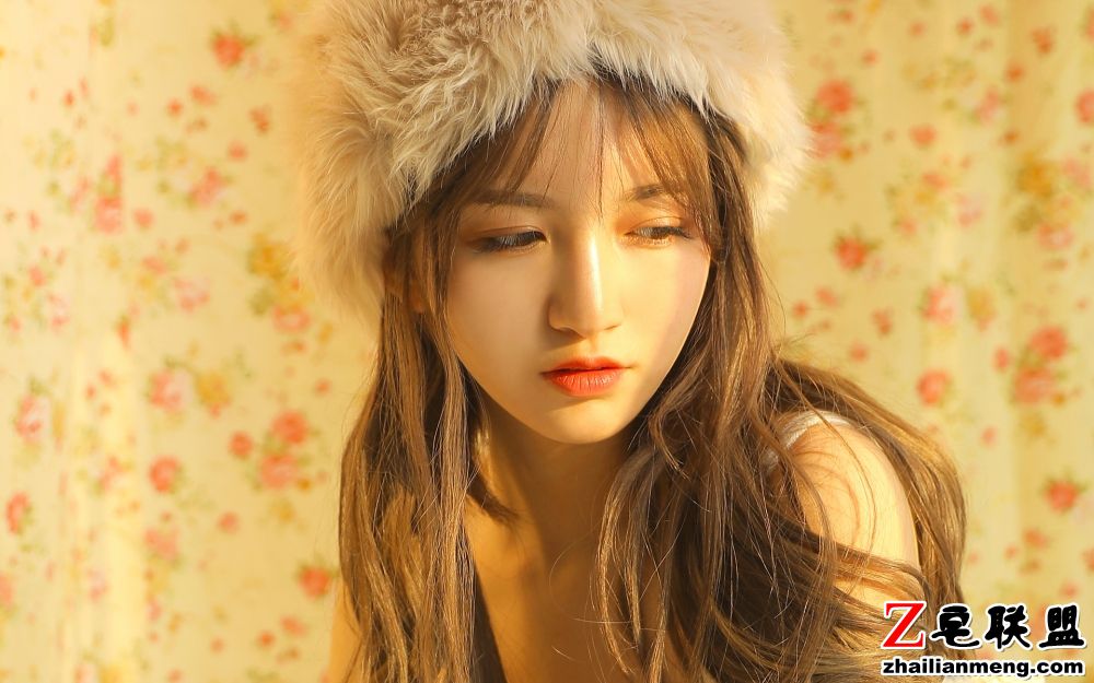 韩系女生好漂亮美若天仙黄色背景艳丽<a href=/e/tags/?tagname=%E5%86%99%E7%9C%9F target=_blank class=infotextkey>写真</a>