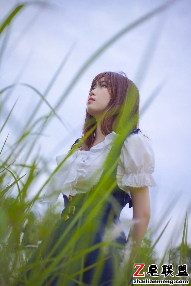 甜美日系女孩户外绿意盎然清爽唯美<a href=/e/tags/?tagname=%E5%86%99%E7%9C%9F%E5%9B%BE%E7%89%87 target=_blank class=infotextkey>写真图片</a>