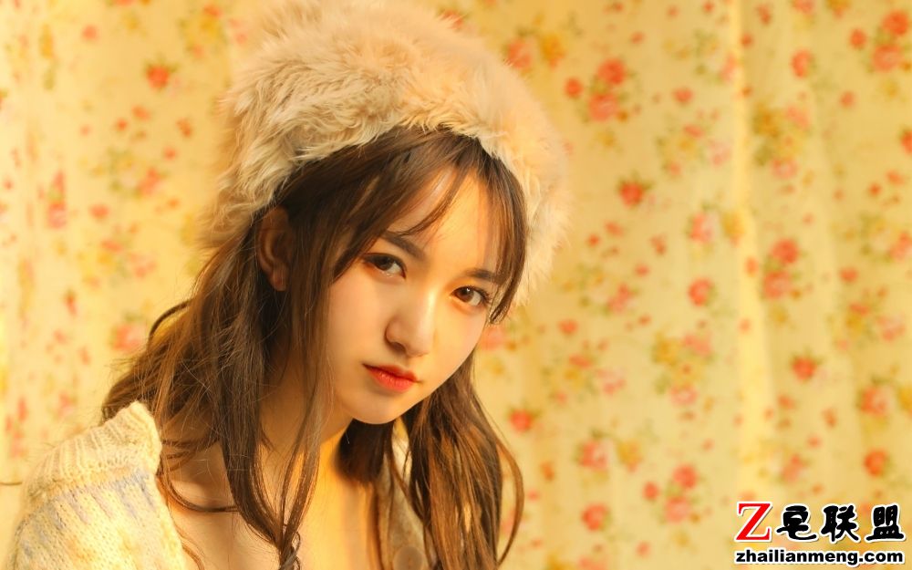 韩系女生好漂亮美若天仙黄色背景艳丽写真