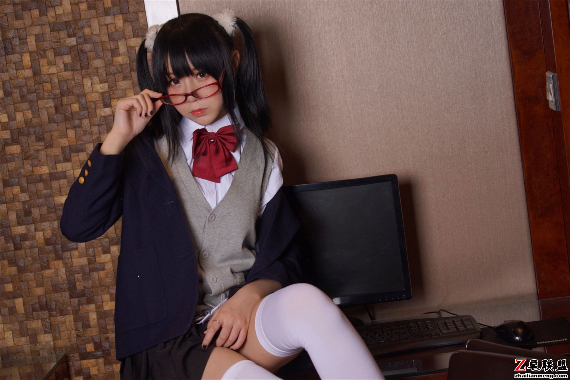 [COSER美女] 小姐姐白银&摇摇乐 - 姐妹丝诱 写真套图第14张