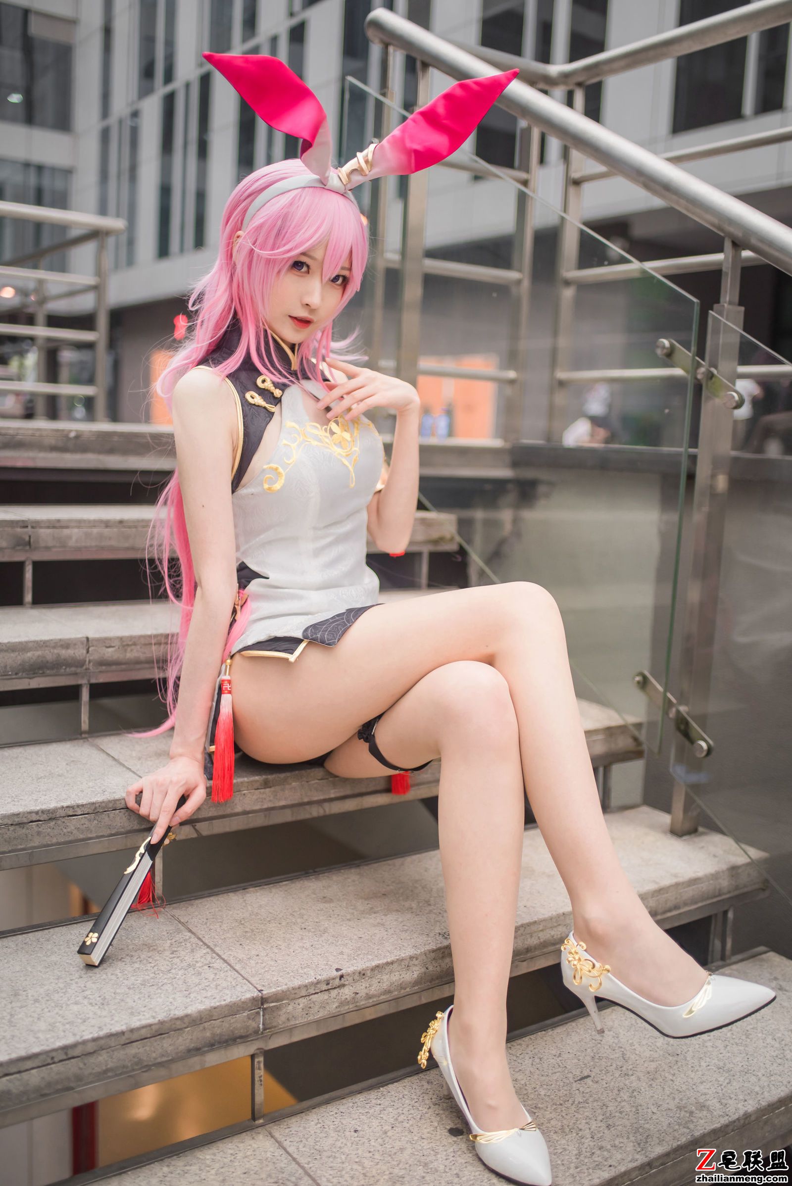 [COSER<a href=/e/tags/?tagname=%E7%BE%8E%E5%A5%B3 target=_blank class=infotextkey>美女</a>] 小姐姐南宫 - 粉红兔女郎 <a href=/e/tags/?tagname=%E5%86%99%E7%9C%9F target=_blank class=infotextkey>写真</a>套图第1张