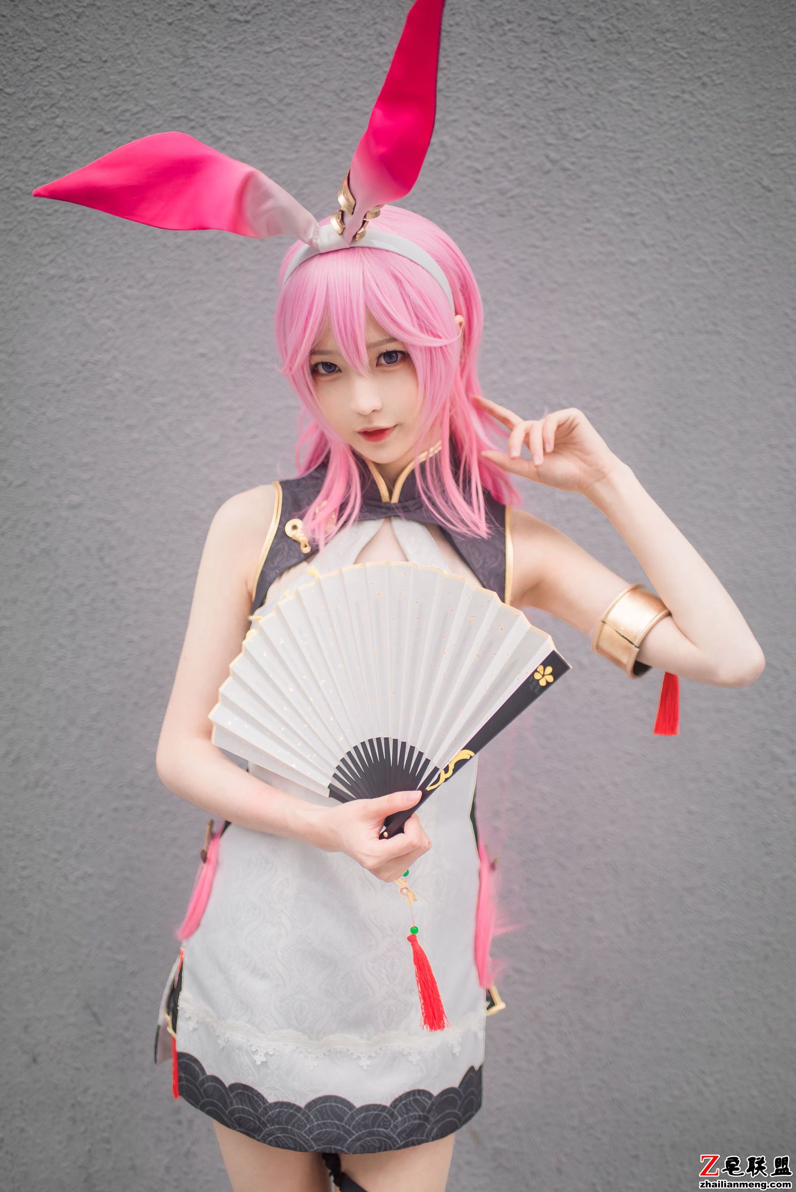 [COSER美女] 小姐姐南宫 - 粉红兔女郎 写真套图第4张