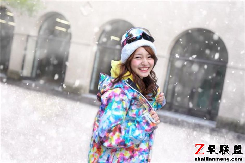 妩媚的高清日本清纯美女图片第2张