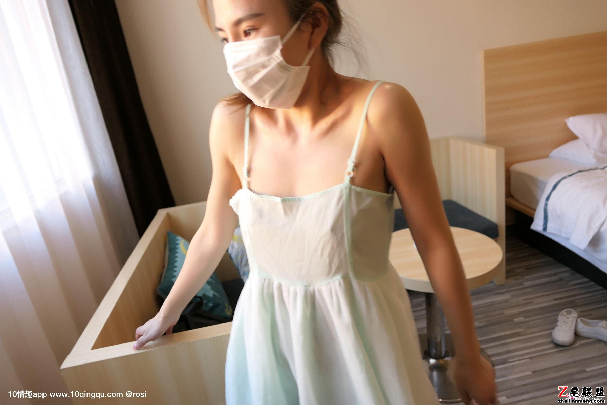 [<a href=/e/tags/?tagname=ROSI target=_blank class=infotextkey>ROSI</a><a href=/fuli/meinvtupian/ target=_blank class=infotextkey><a href=/e/tags/?tagname=%E7%BE%8E%E5%A5%B3 target=_blank class=infotextkey>美女</a>图片</a>]口罩系列 2019.11.30 NO.1266