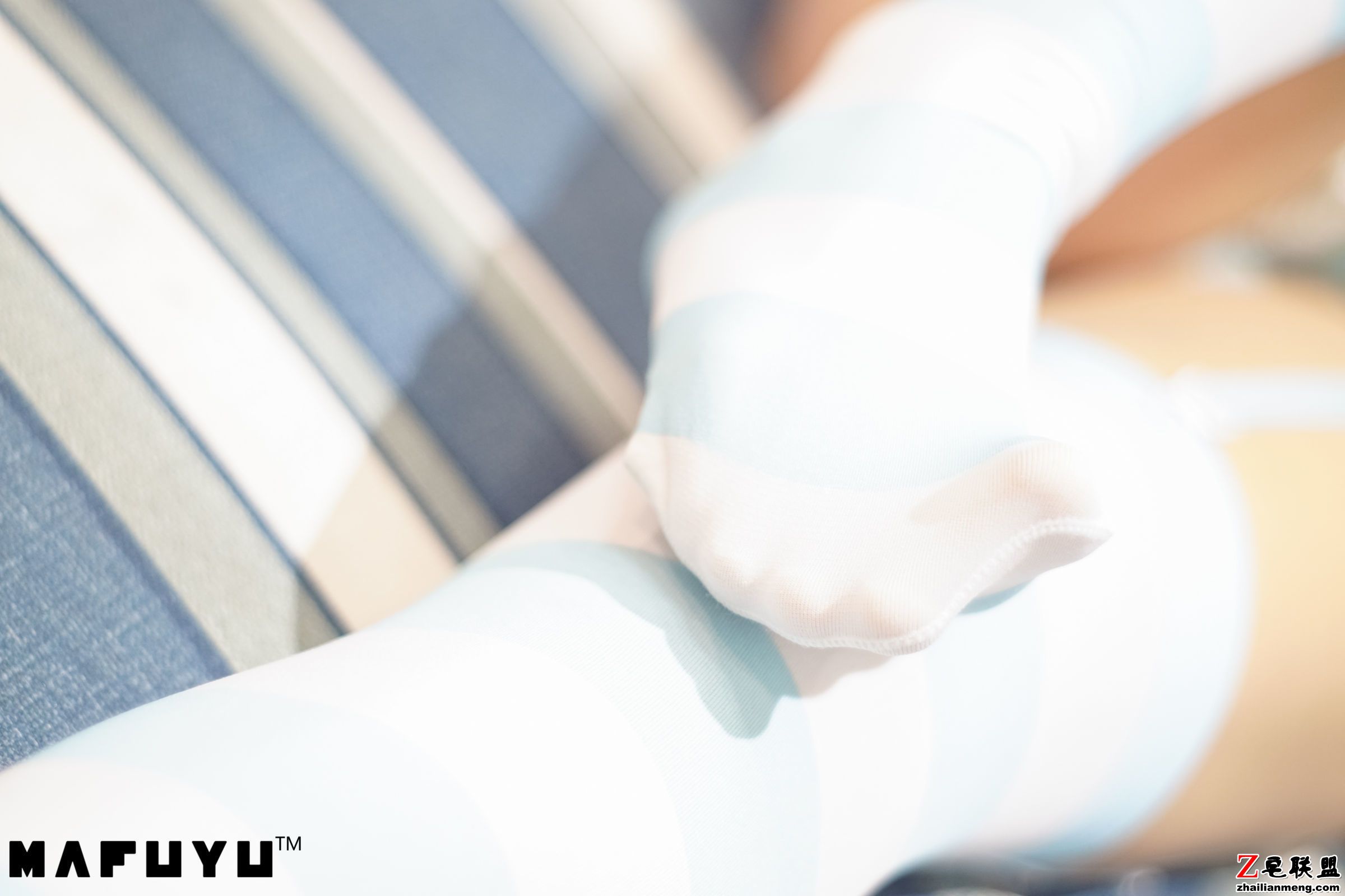 [CosPlay美女] 神楽板真冬 - 蓝白条纹系列 <a href=/e/tags/?tagname=%E5%86%99%E7%9C%9F%E5%A5%97%E5%9B%BE target=_blank class=infotextkey>写真套图</a>第2张