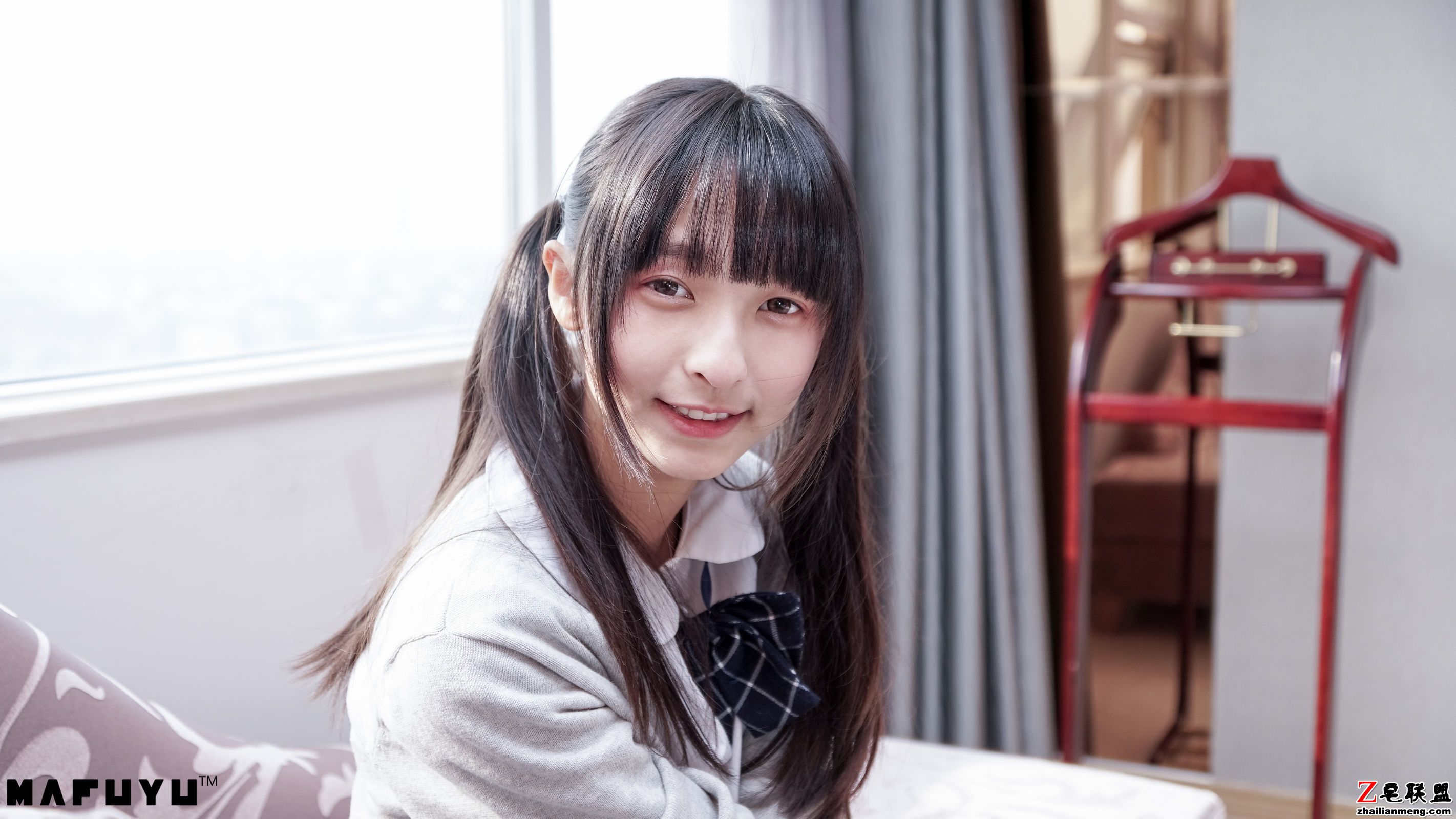 [CosPlay美女] 神楽坂真冬 - 胶袜系列系列 写真套图第13张