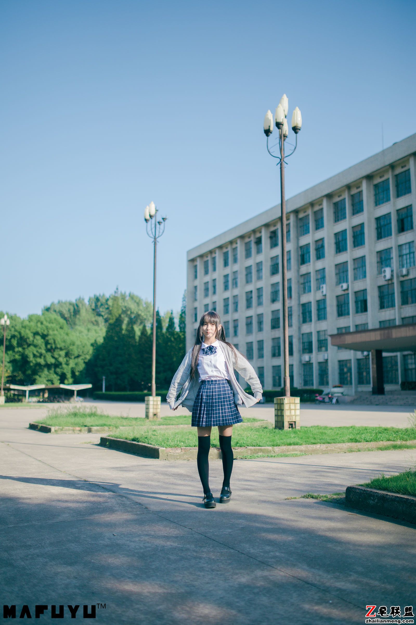 [CosPlay美女] 萝莉神楽板真冬 - 阳光校服系列 写真套图第10张