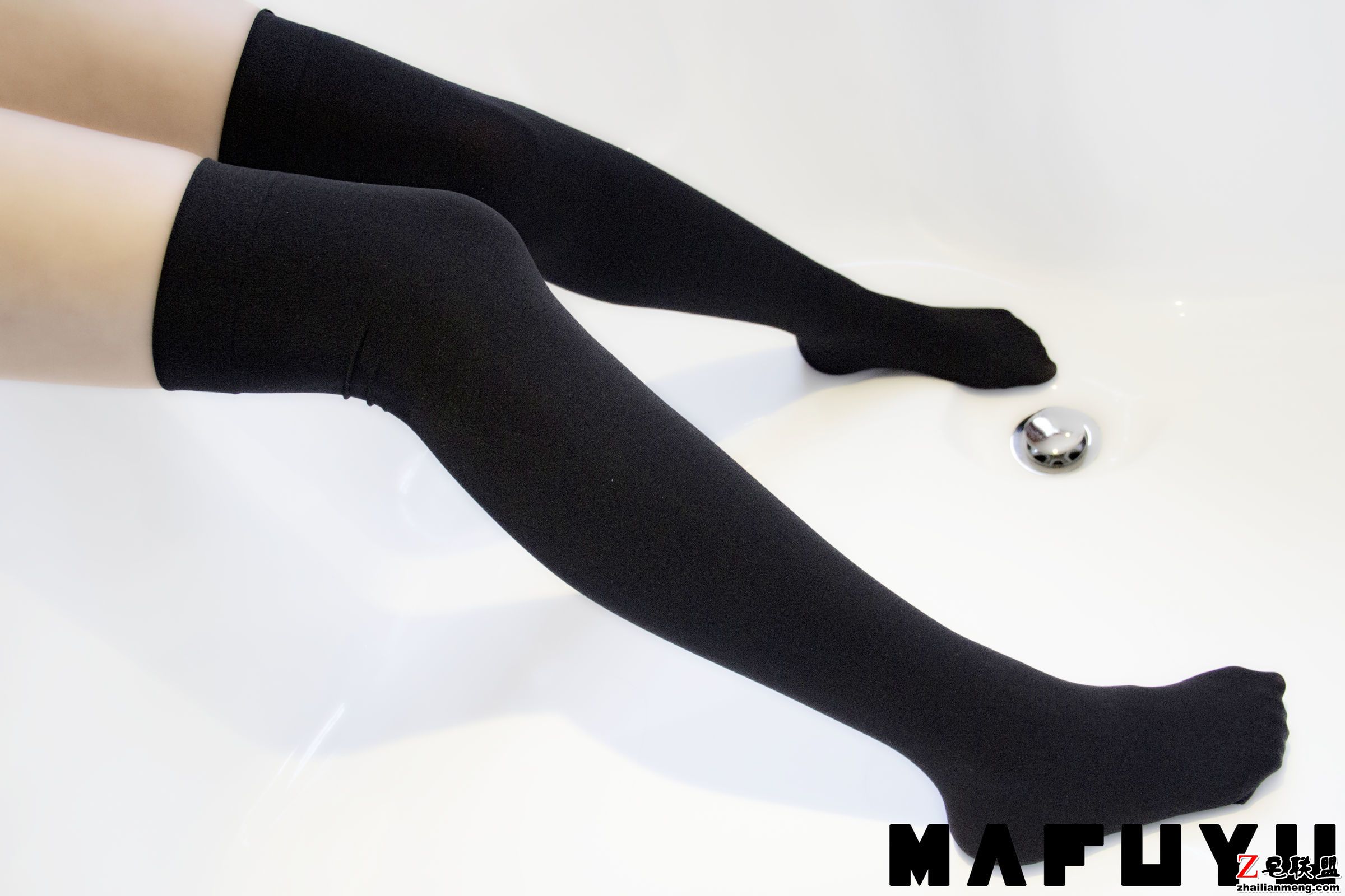 [CosPlay美女] 萝莉神楽坂真冬 - 蓝白死库水重置系列 <a href=/e/tags/?tagname=%E5%86%99%E7%9C%9F%E5%A5%97%E5%9B%BE target=_blank class=infotextkey>写真套图</a>第2张