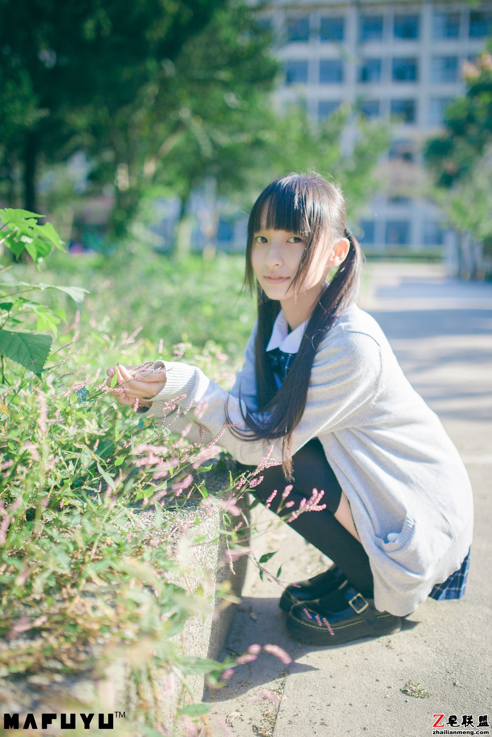 [CosPlay美女] 萝莉神楽坂真冬 - 阳光校服系列 写真套图第5张