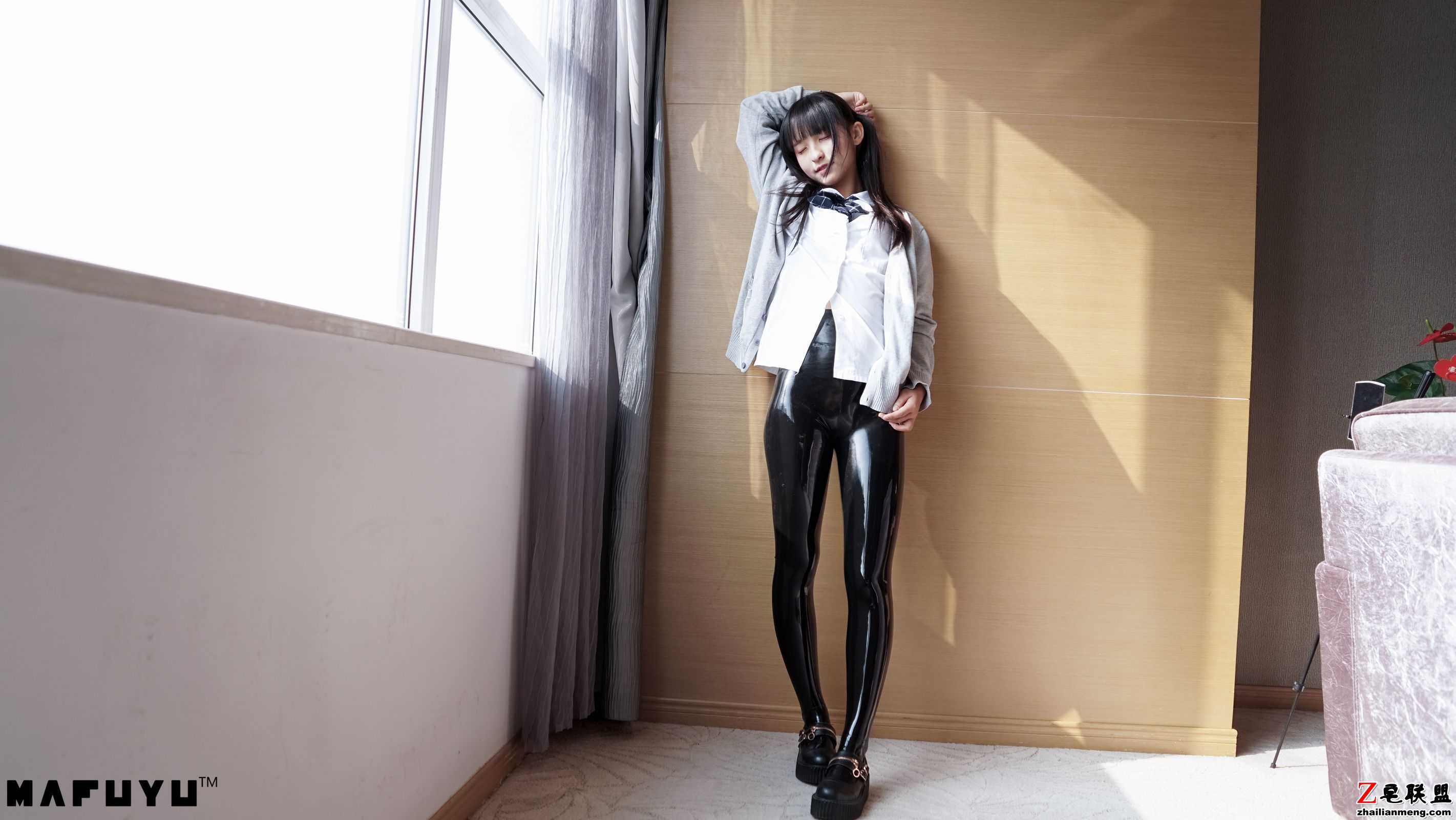[CosPlay美女] 神楽坂真冬 - 胶袜系列系列 写真套图第7张