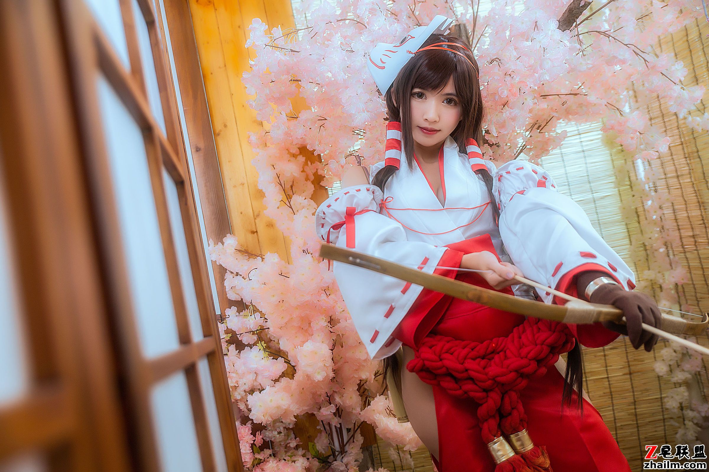 [<a href=/e/tags/?tagname=CosPlay%E7%BE%8E%E5%A5%B3 target=_blank class=infotextkey>CosPlay</a><a href=/e/tags/?tagname=%E7%BE%8E%E5%A5%B3 target=_blank class=infotextkey>美女</a>] 鳗鱼霏儿 - 巫女 <a href=/e/tags/?tagname=%E5%86%99%E7%9C%9F target=_blank class=infotextkey>写真</a>套图第1张