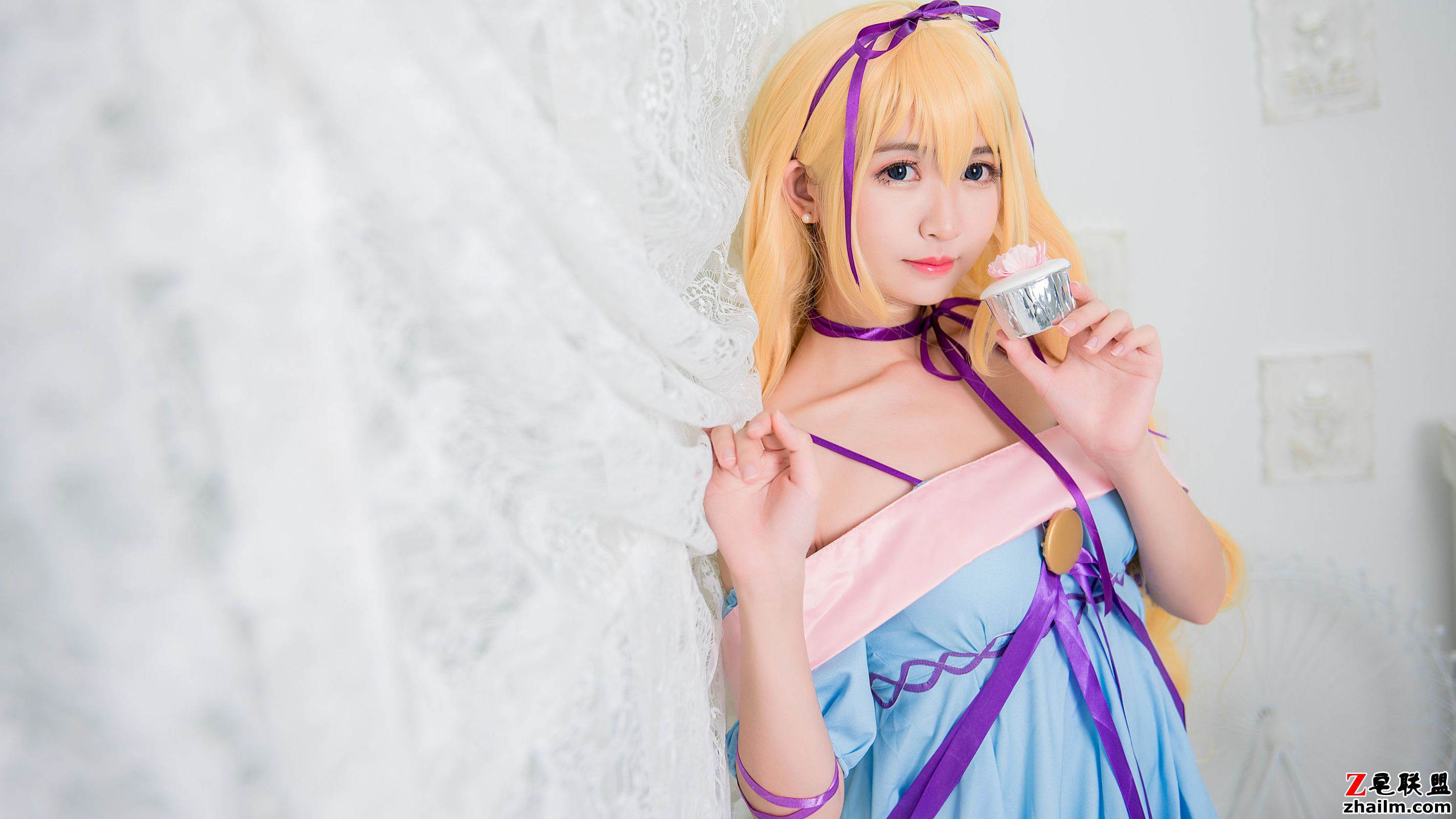 [CosPlay美女] 鳗鱼霏儿 - 性感吊带睡裙 写真套图第5张