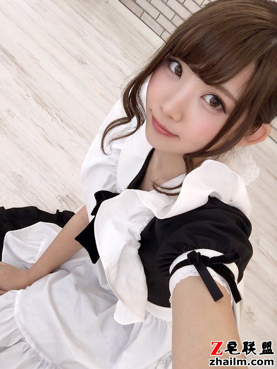 日本可爱小<a href=/e/tags/?tagname=%E7%BE%8E%E5%A5%B3 target=_blank class=infotextkey>美女</a>迷人自拍照图片第1张