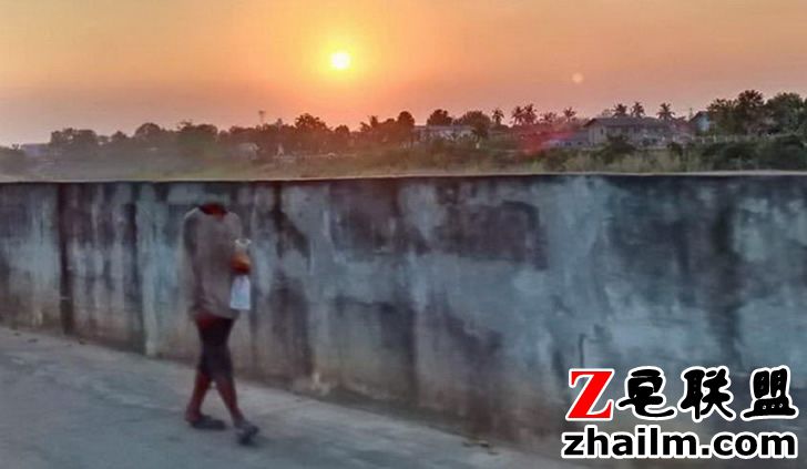 562000012571303.jpg 562000012571303.jpg