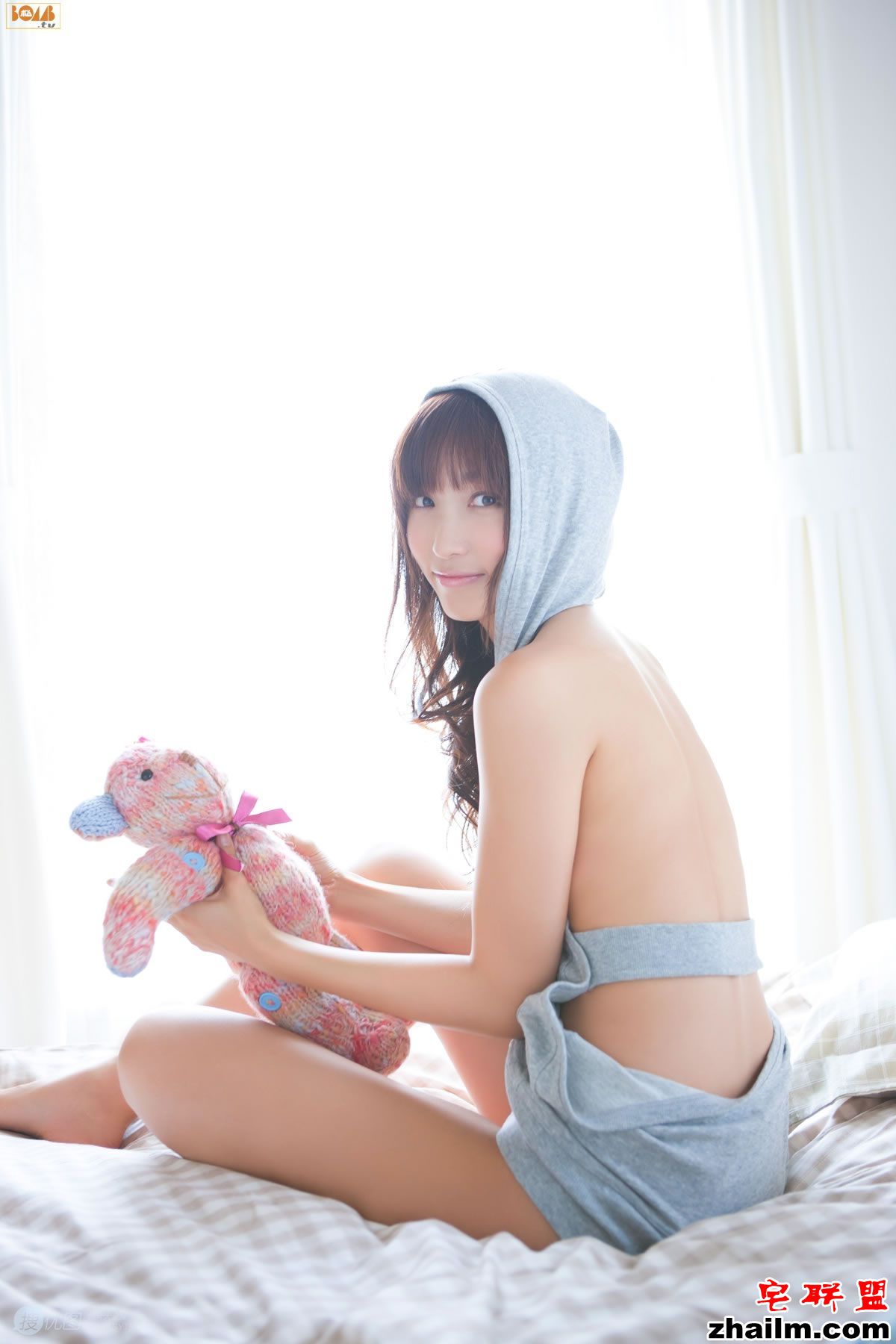 日本美乳美腿美女吉木梨纱诱惑室内摄影写真照片第2张