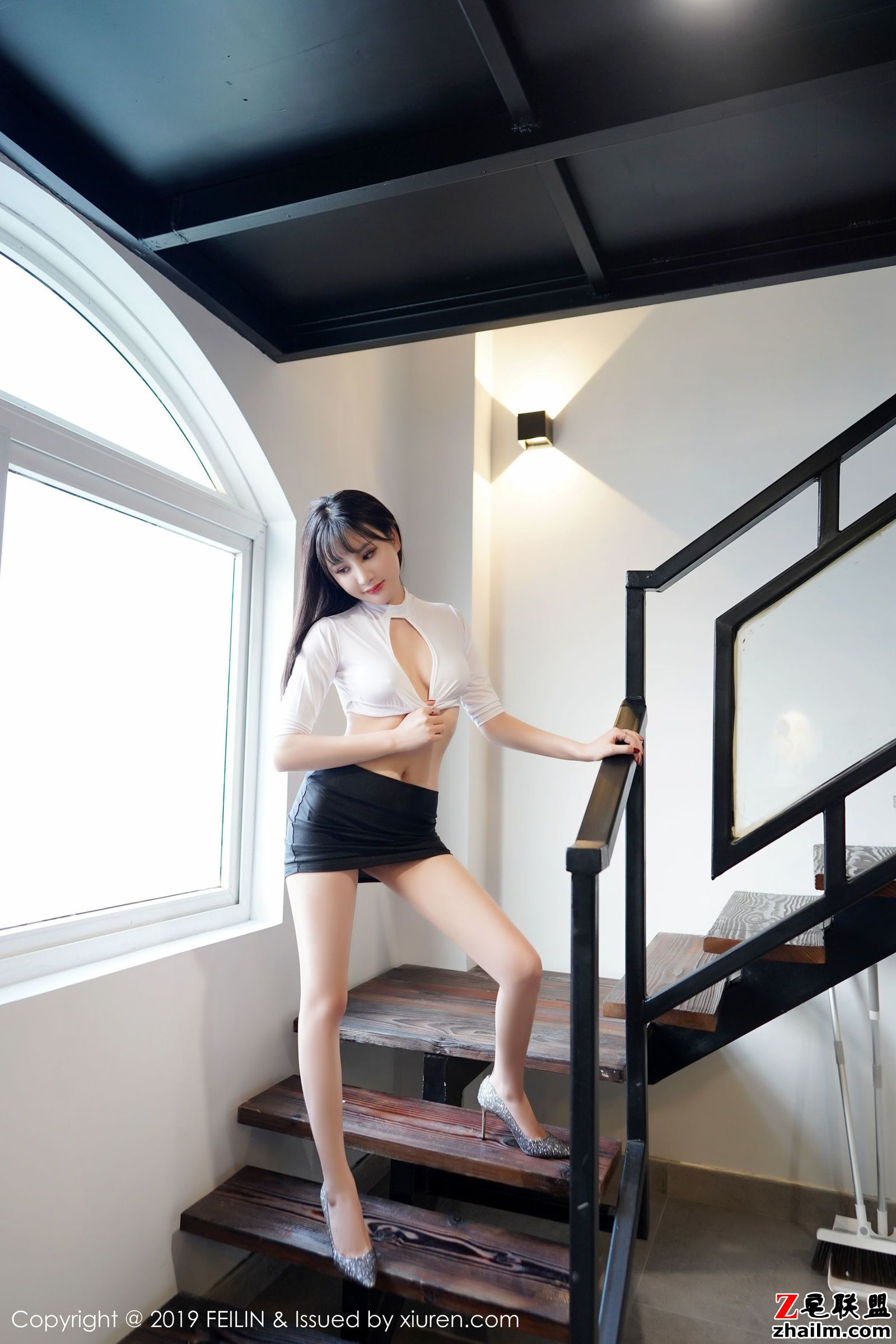 [FEILIN嗲囡囡] VOL.210 妹子@Celina青妍性感写真第4张