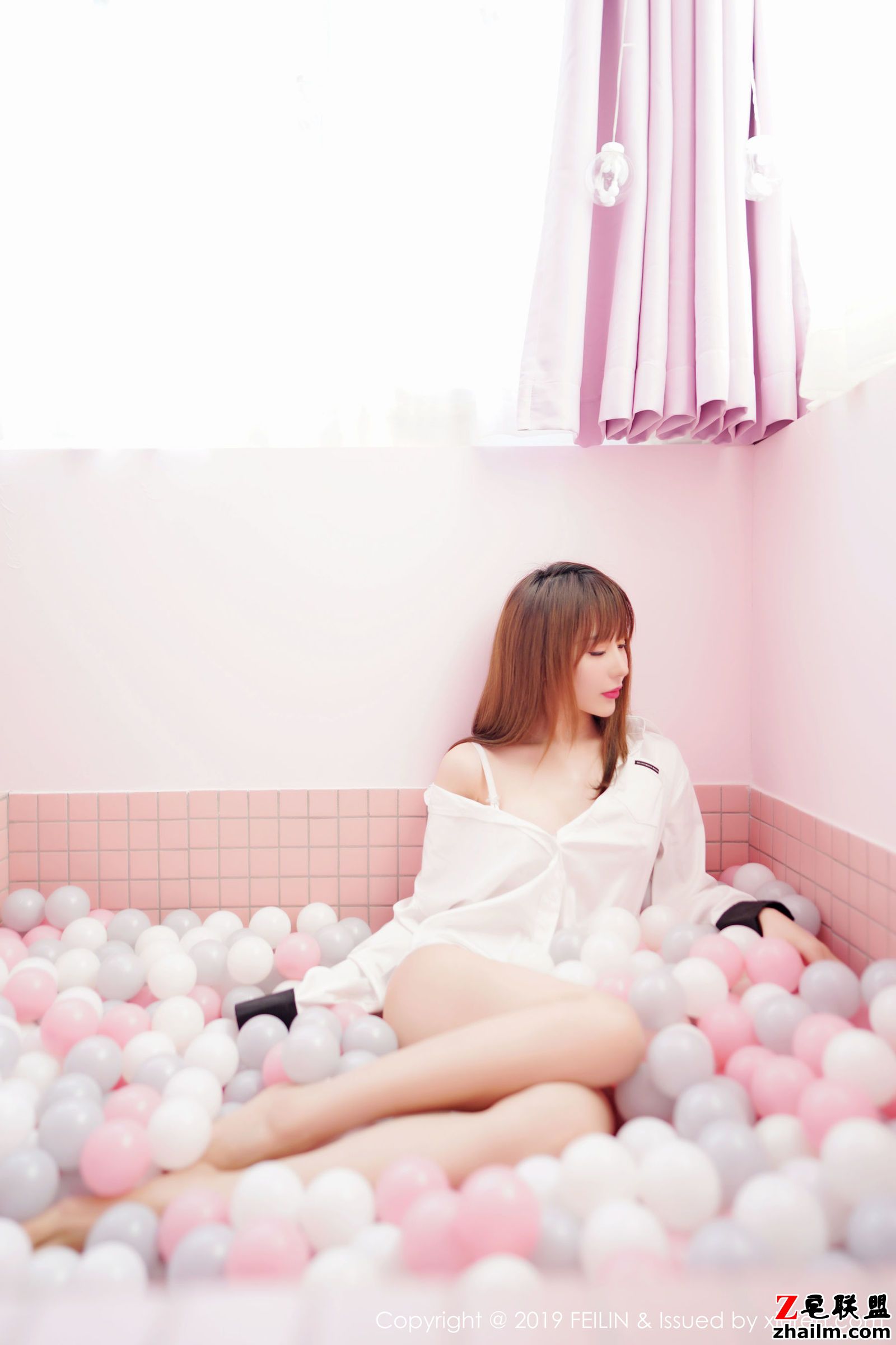 [FEILIN嗲囡囡] VOL.214 新人模特@程梓首套写真第5张