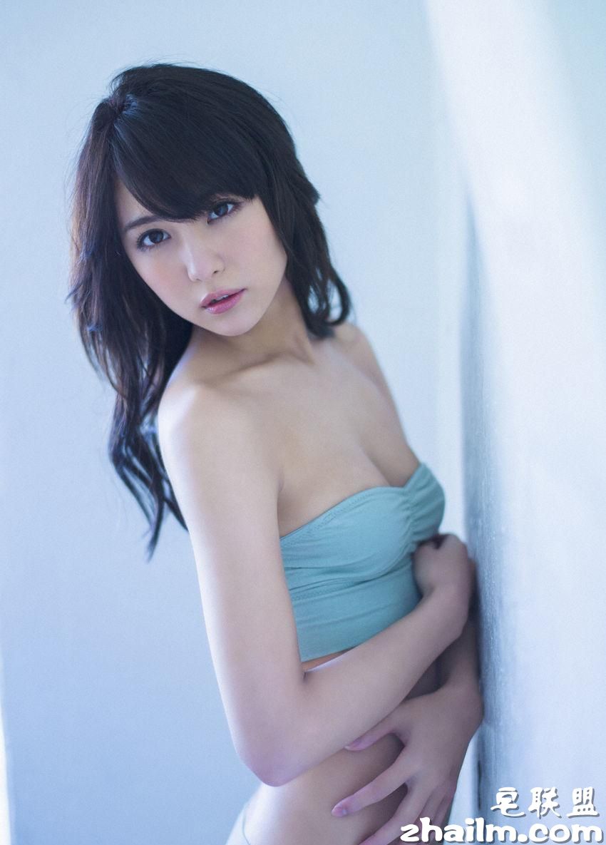 日本清纯小美女石川恋性感身材<a href=/e/tags/?tagname=%E5%86%99%E7%9C%9F%E5%9B%BE%E7%89%87 target=_blank class=infotextkey>写真图片</a>第2张