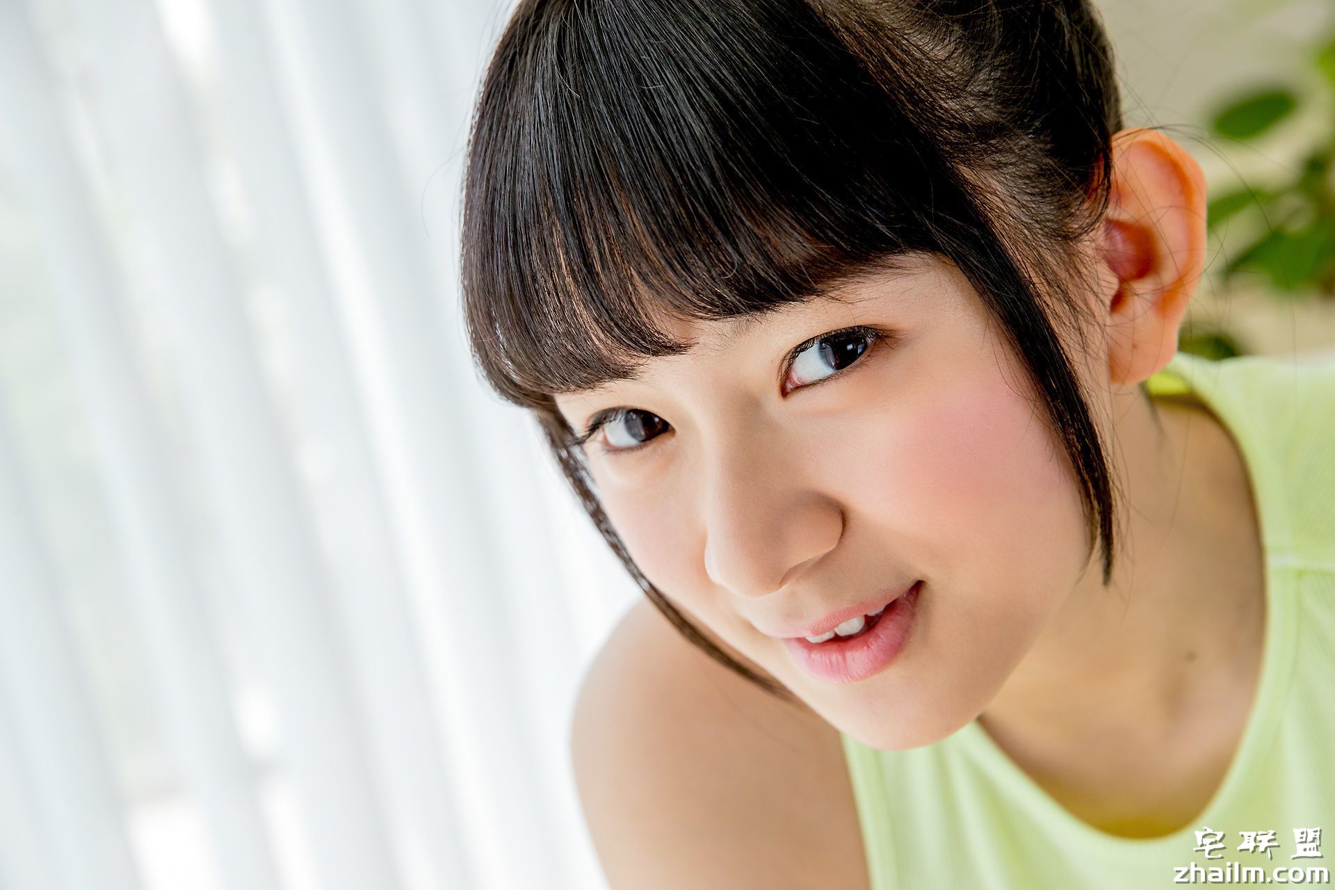 清纯日本萝莉美女河村みるく气质活力写真图片第3张