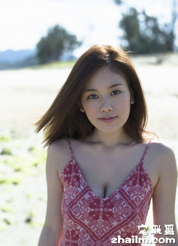 日本混血大奶美女笕美和子迷人摄影写真照片第3张