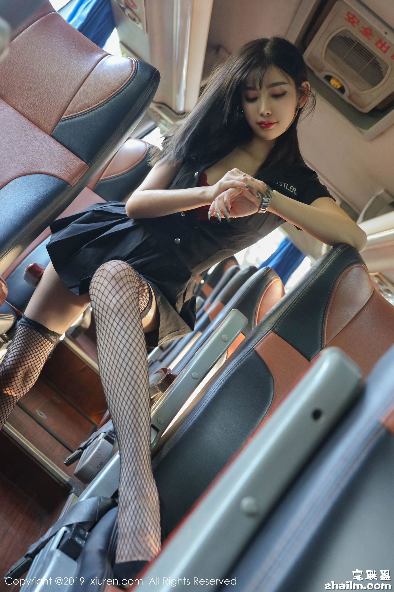 [XIUREN秀人网] No.1771 性感女神@杨晨晨sugar魅惑写真第16张