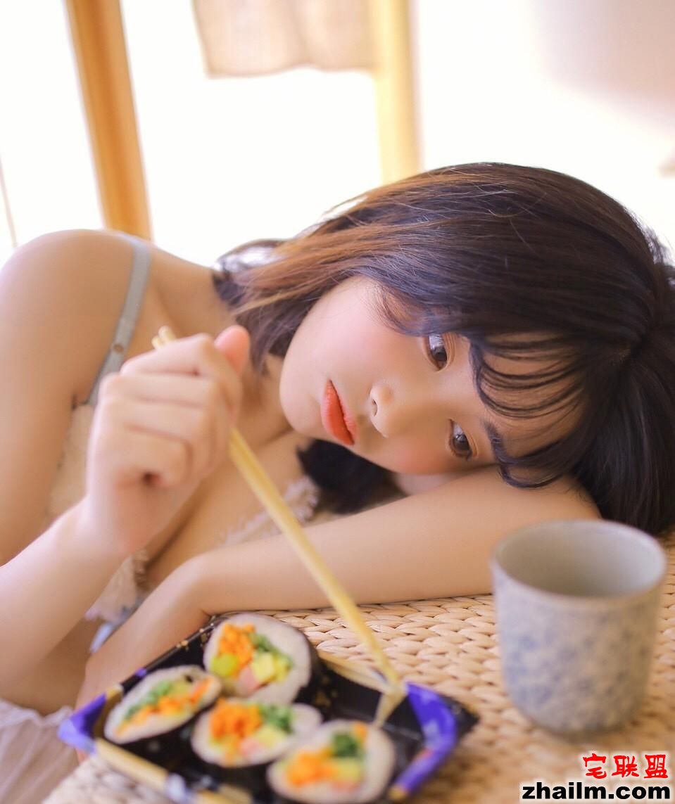 日本性感内衣美女白嫩诱人私房写真图片第5张