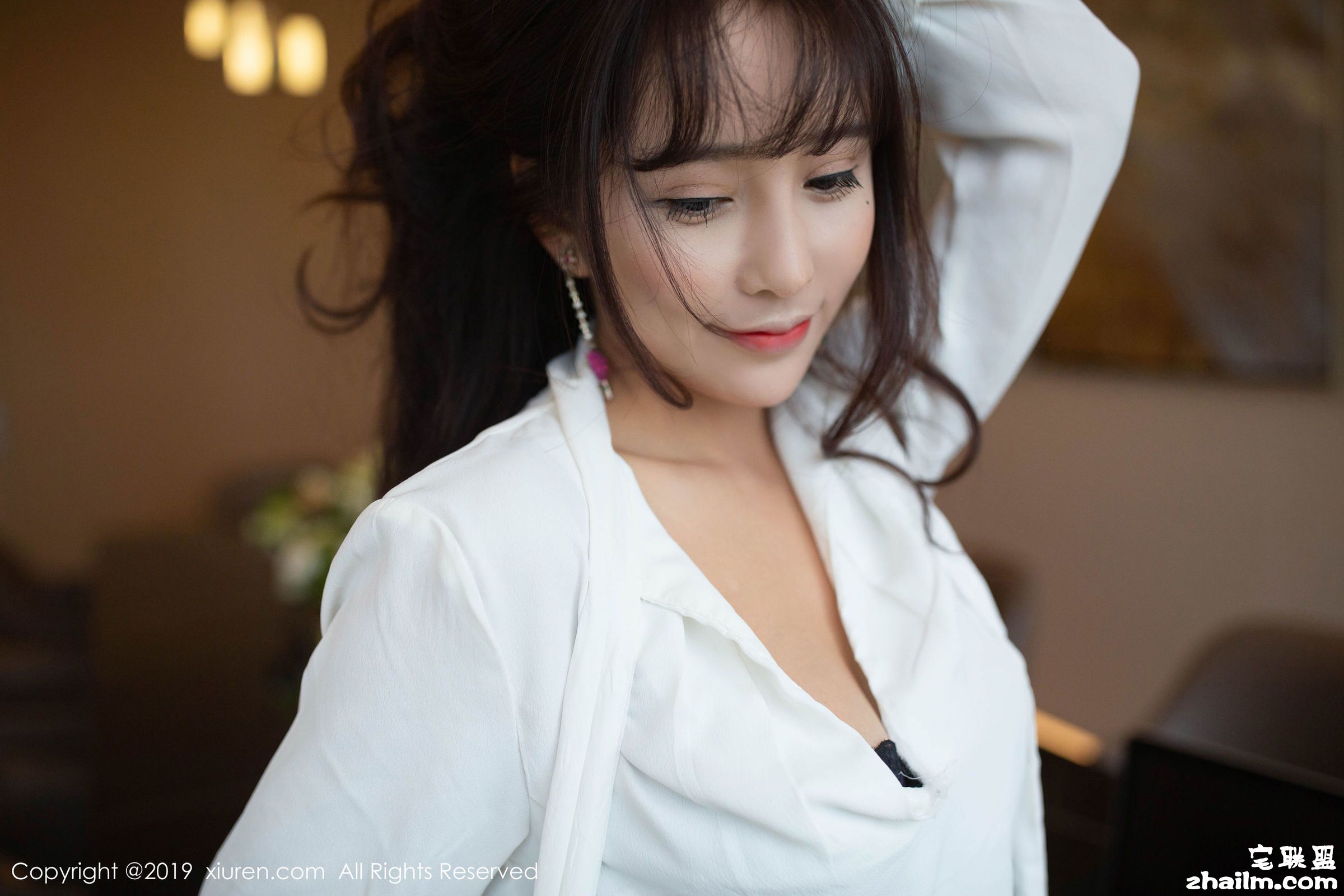 [XIUREN秀人网] No.1776 模特@陶喜乐_lele会议室第二部写真第14张