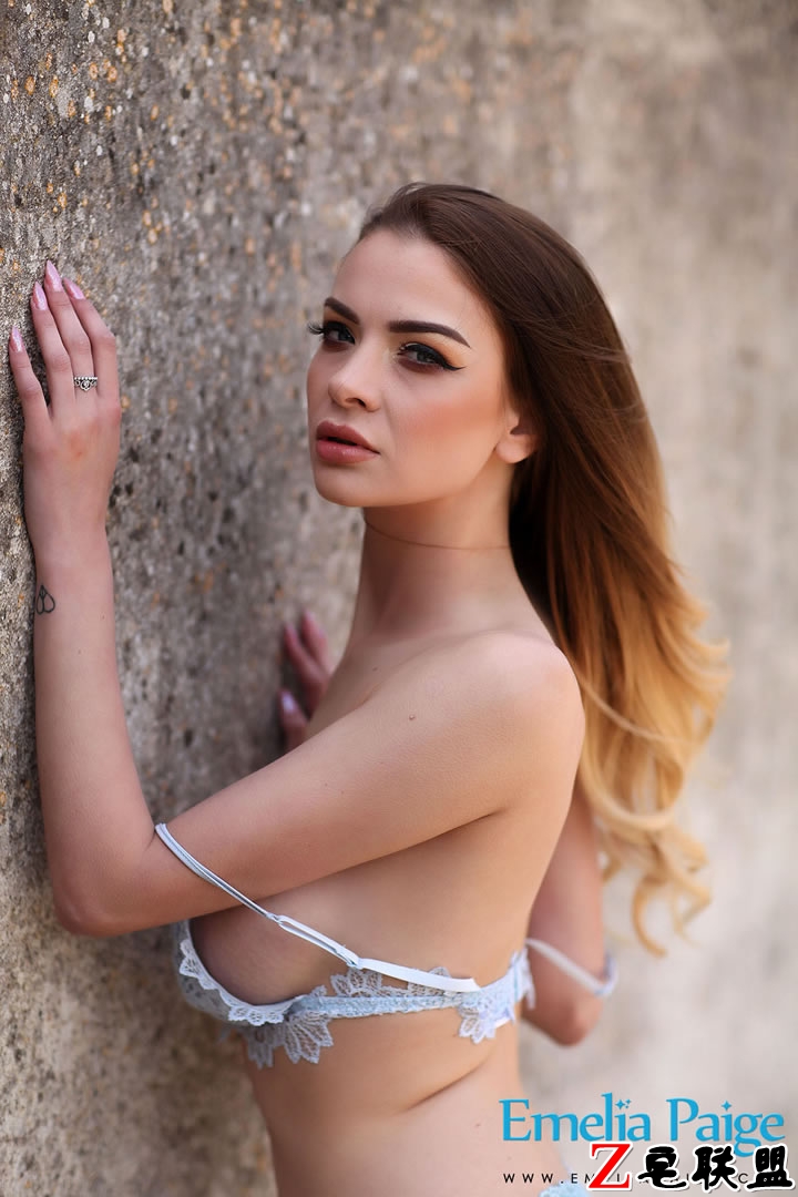 欧美人体艺术之模特 Emelia Paige内衣人体写真9